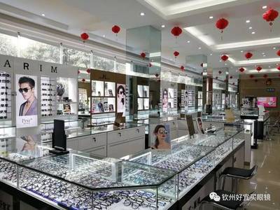 欽州眼鏡城六周年店慶掀熱潮，免費(fèi)領(lǐng)鏡引市民蜂擁而至